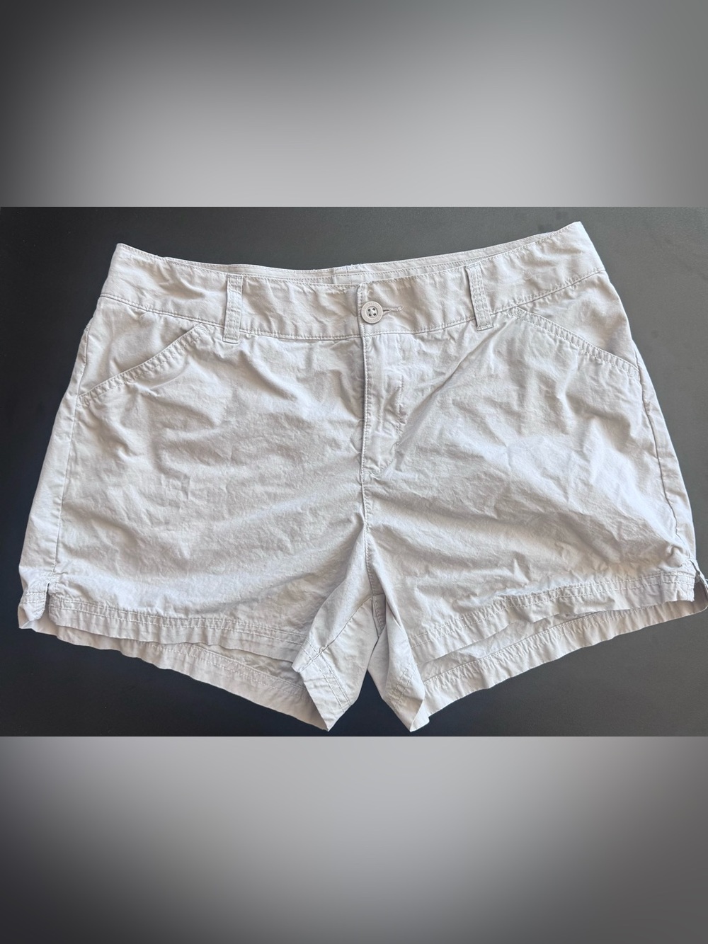 Columbia Women's Tan Shorts